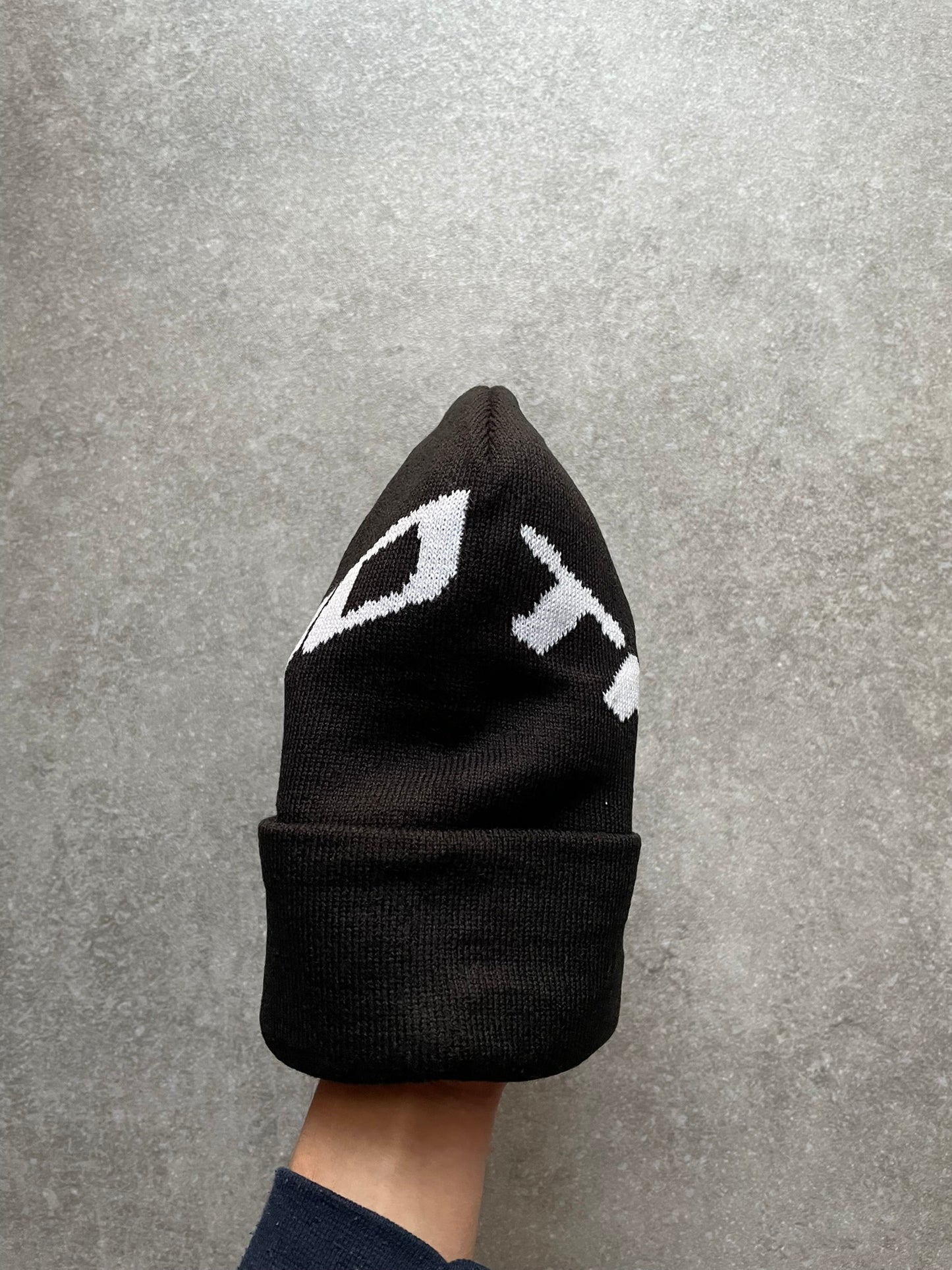 SABOTAGE 360° BEANIE