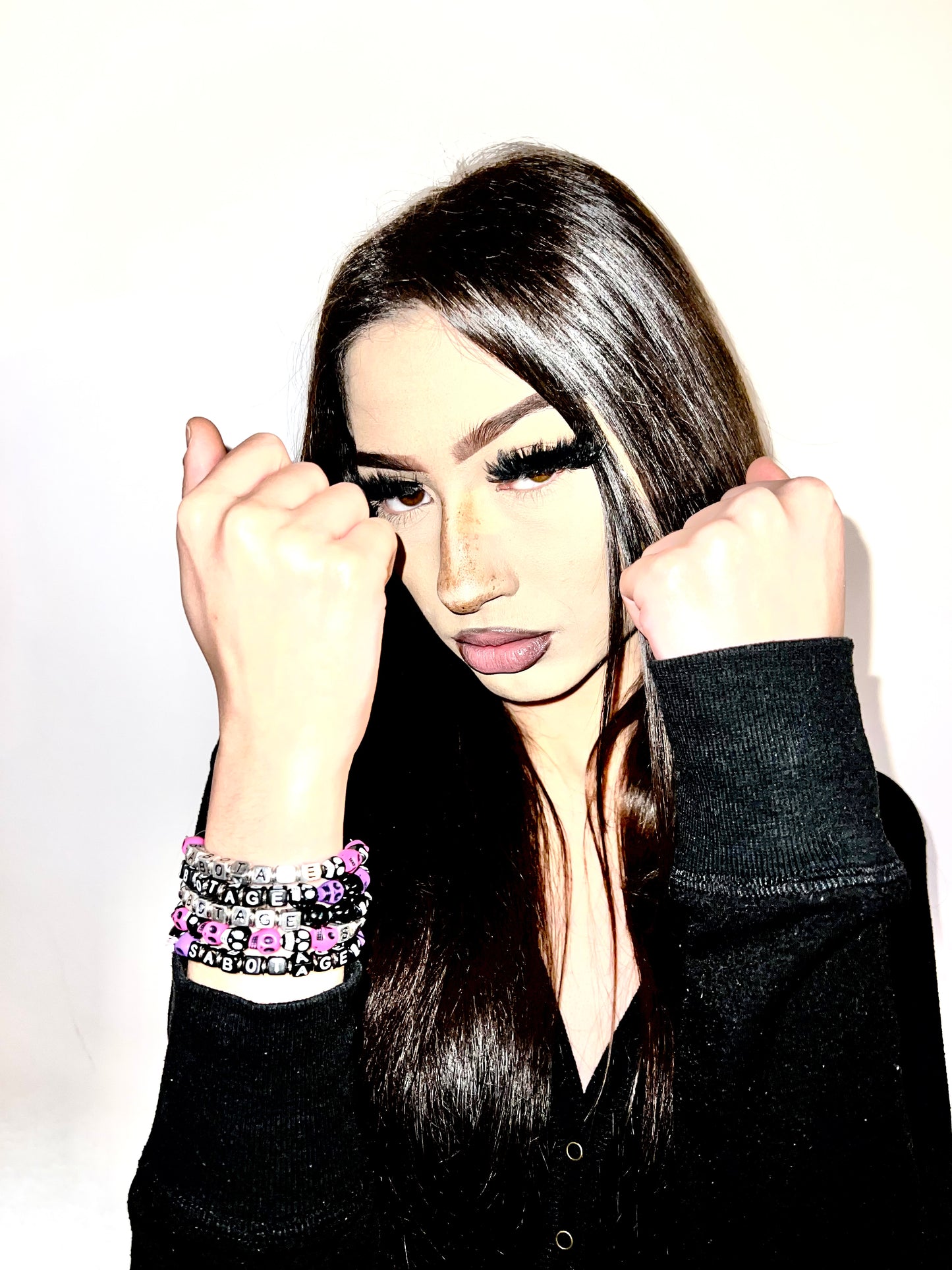 SABOTAGE CRÂNE BRACELET (PINK AND BLACK)