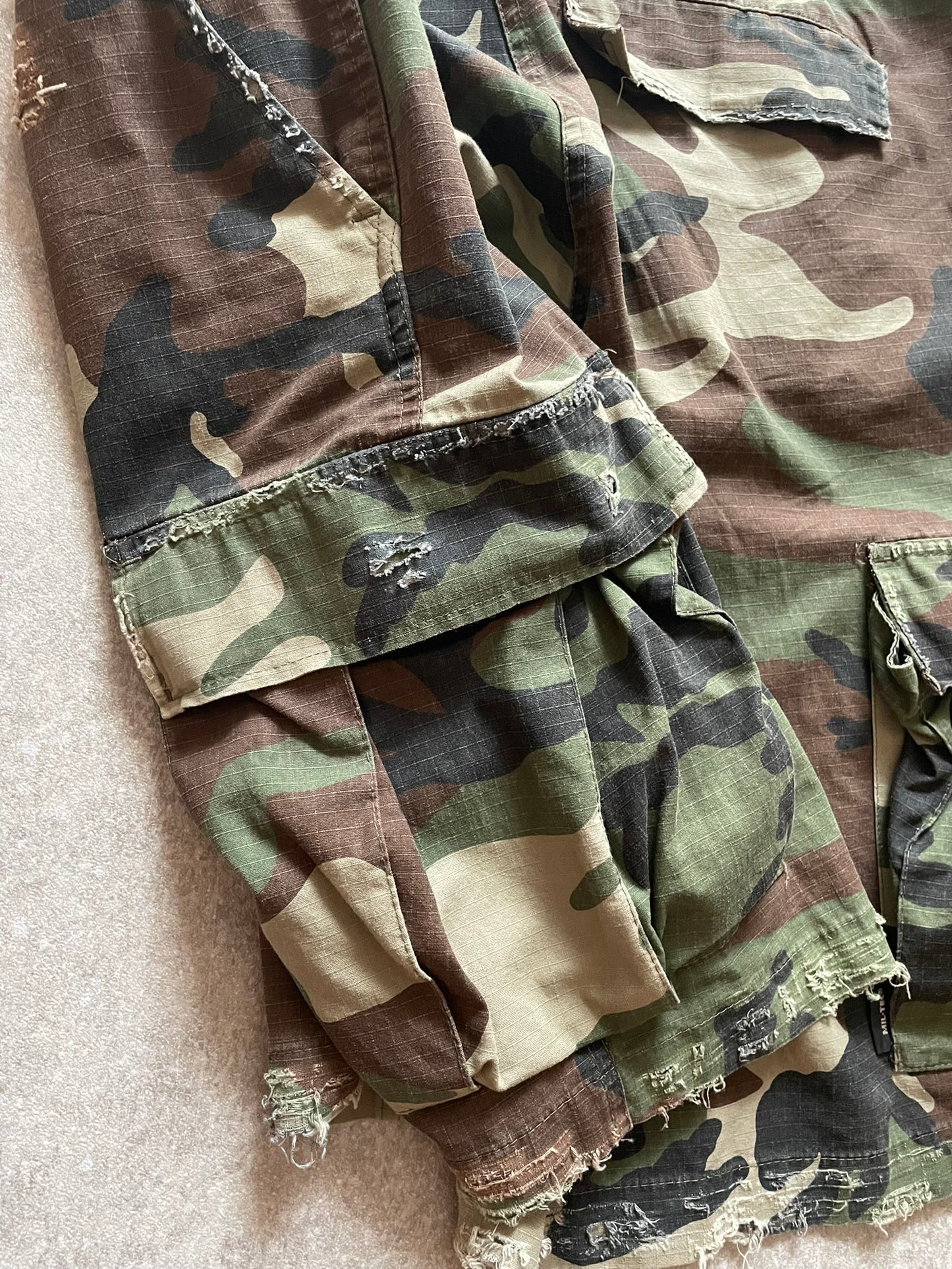 SABOTAGE DESTROYED CARGO SHORTS CAMO